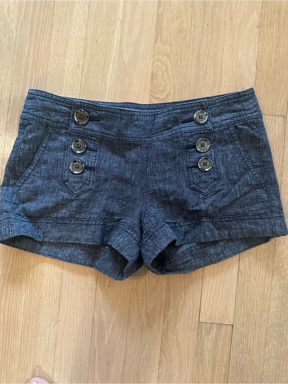 Express,
Shorts!